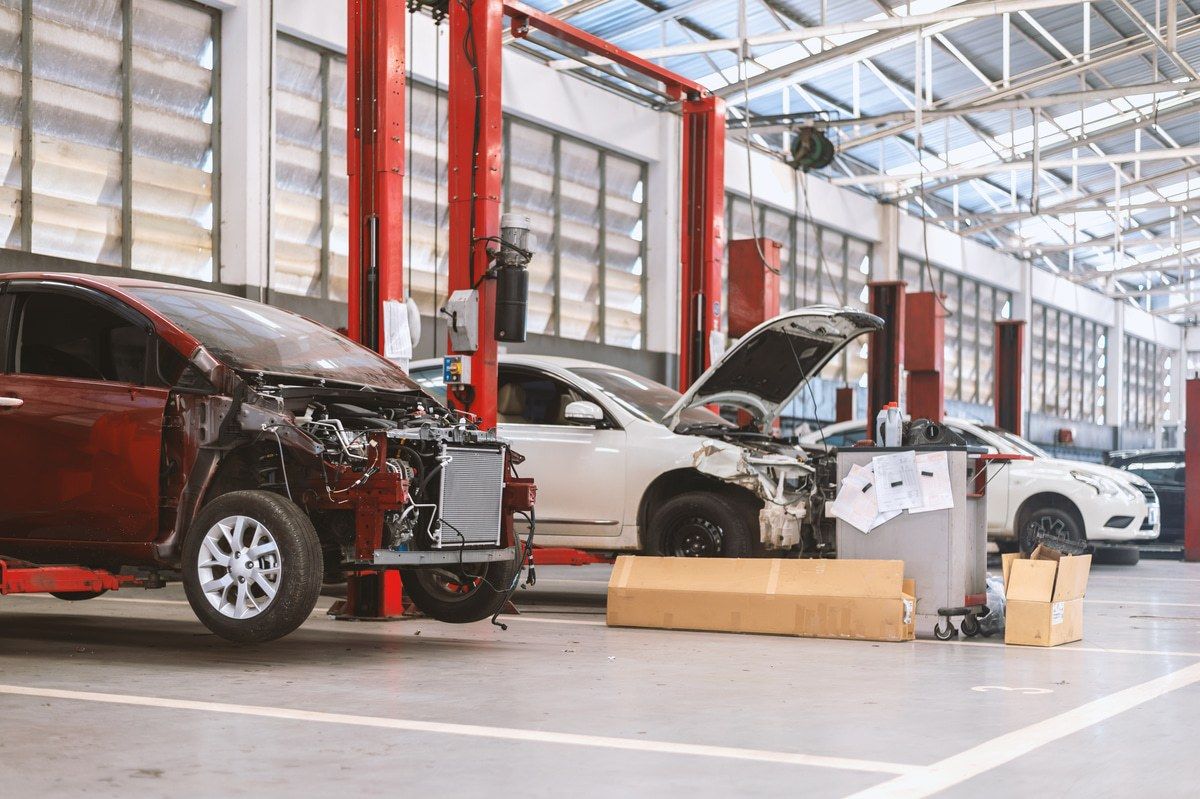 collision repair facility running efficiently